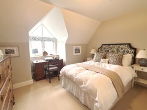 Photo 10- click for photo gallery